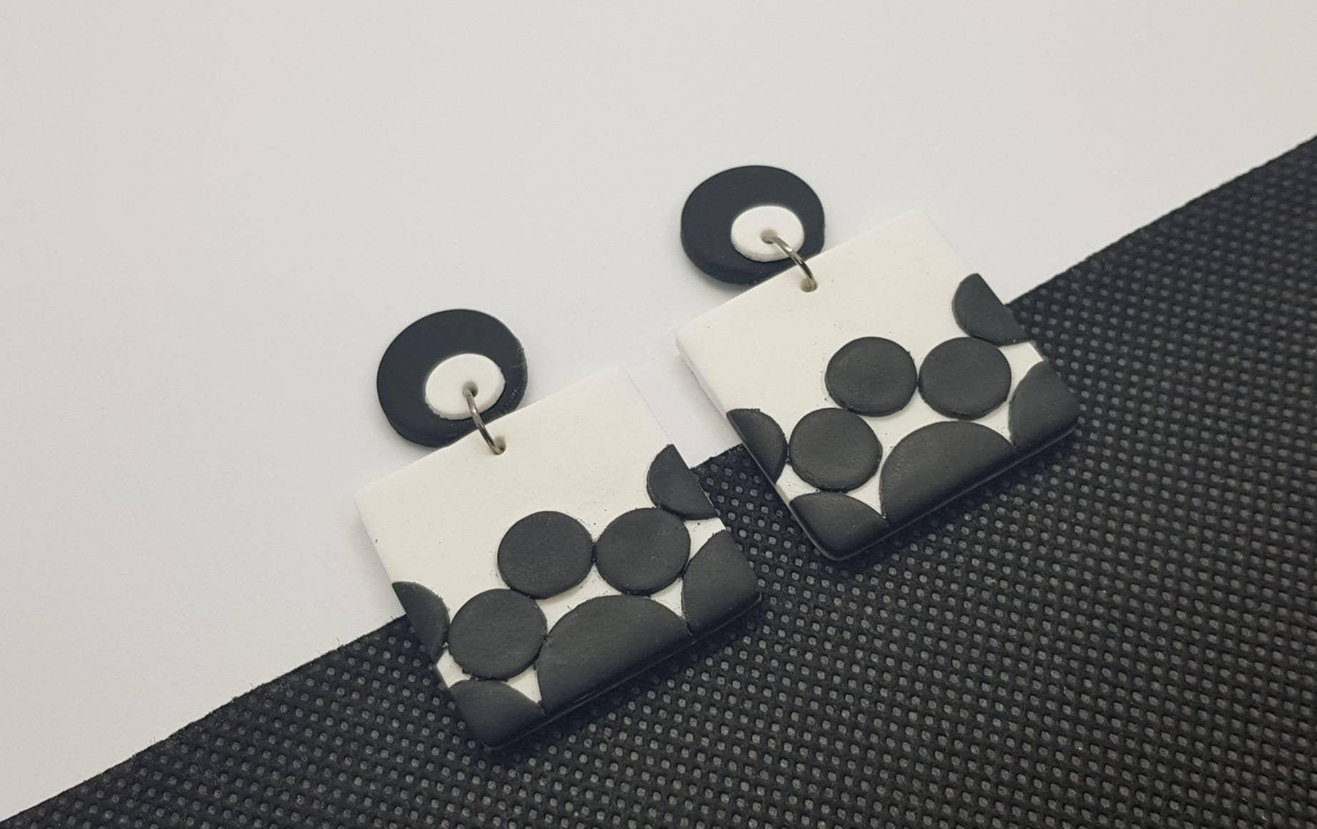 Black White Dots Pattern Square Statement Polymerclay Geometric Earrings Polymer Clay Orecchini Anni On Luulla